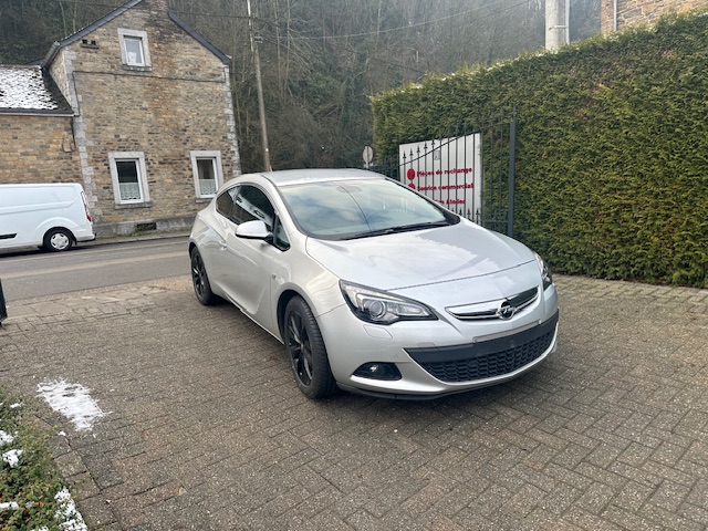 /OPEL%20ASTRA%20GTC